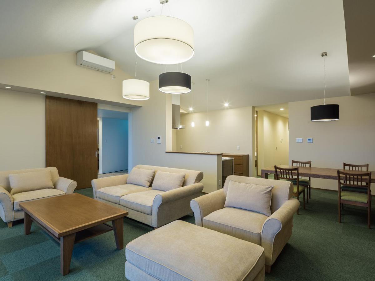 T-room Villa
